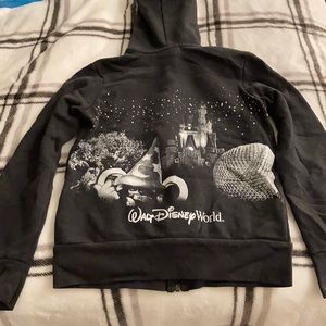 Disney Park’s WDW Sweatshirt